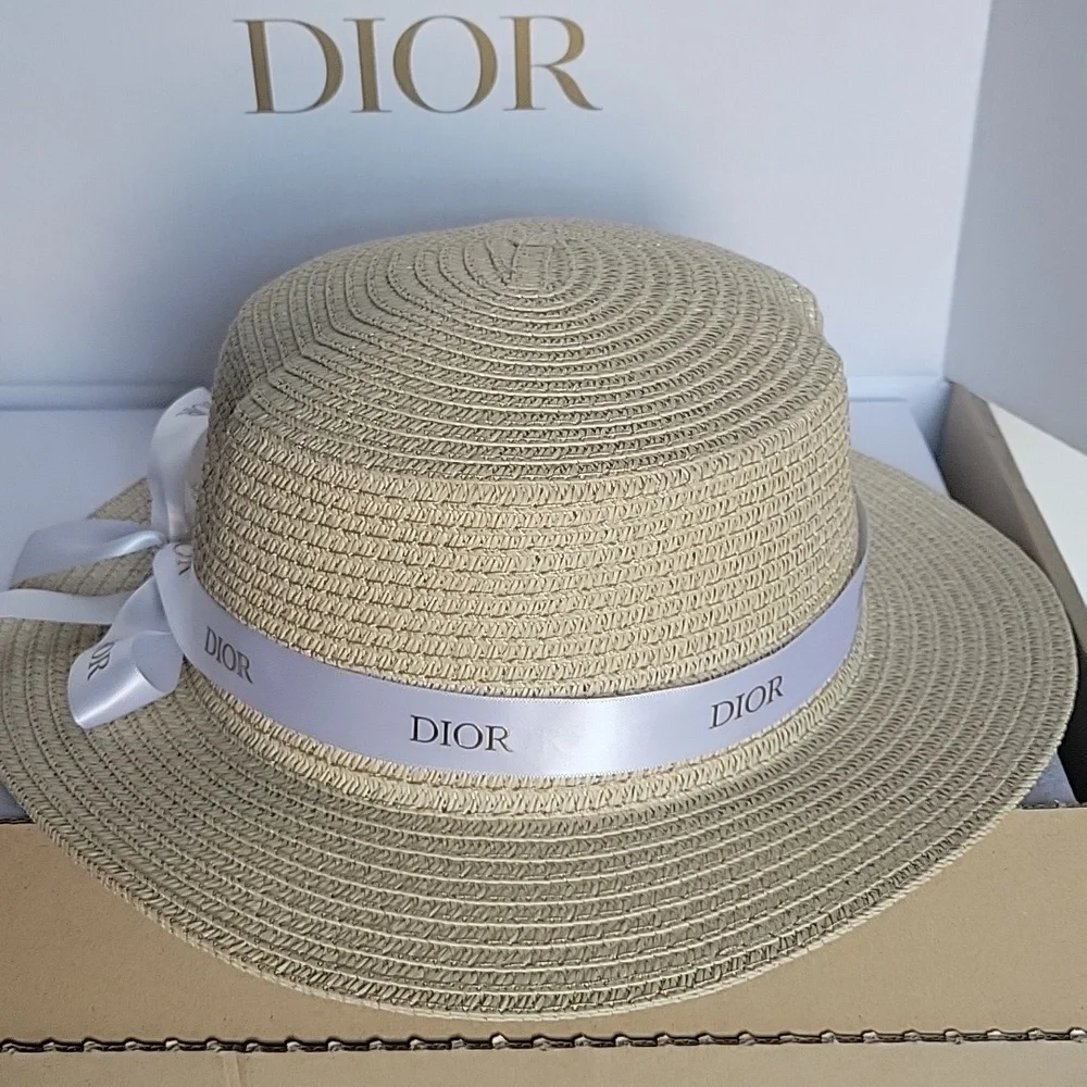 DIOR White&Gold Ribbon - Picture 4 of 4